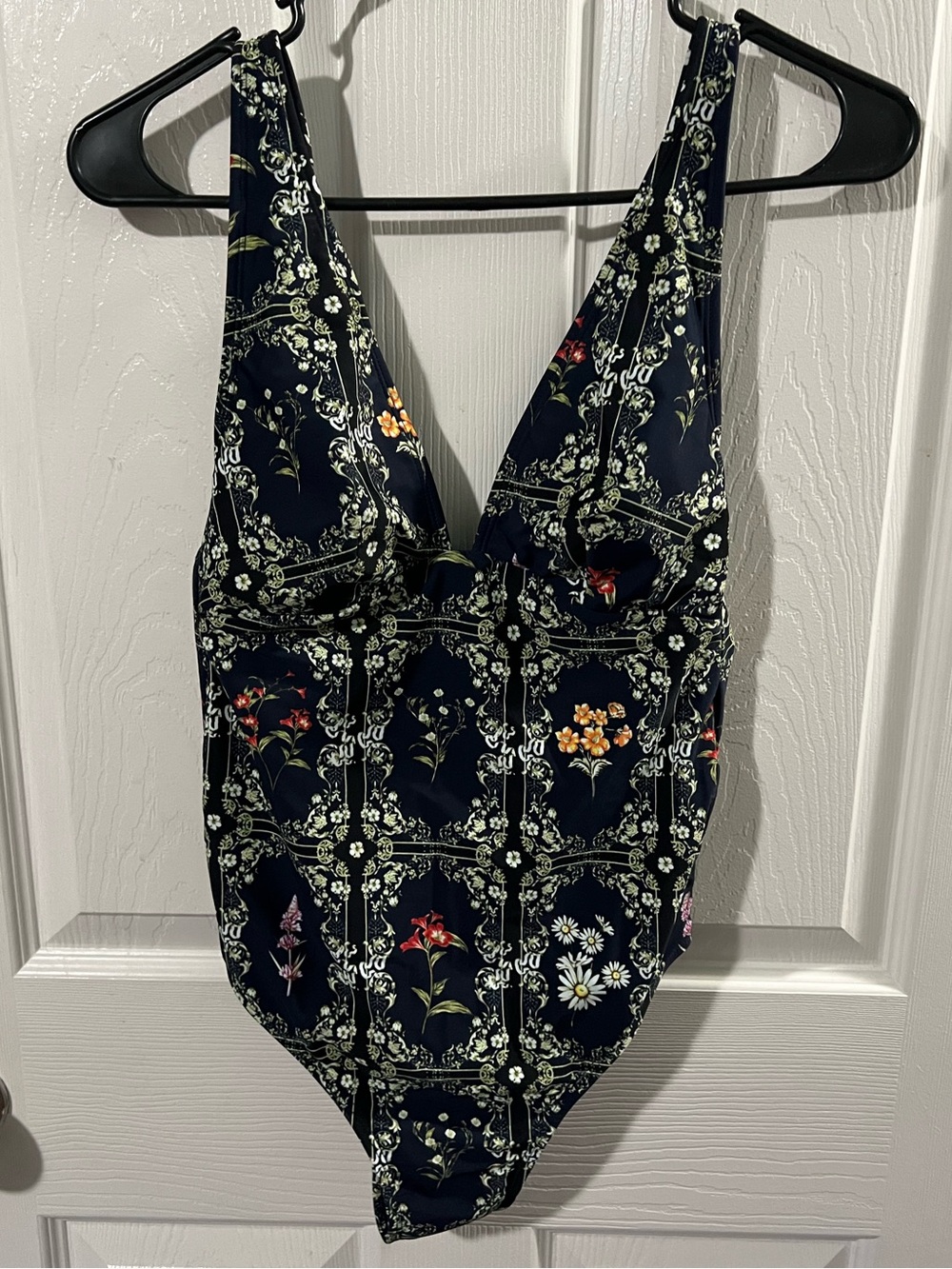 Agua Bendita x Target Dainty Floral Tile Print Cheeky One Piece Swimsuit Sz S